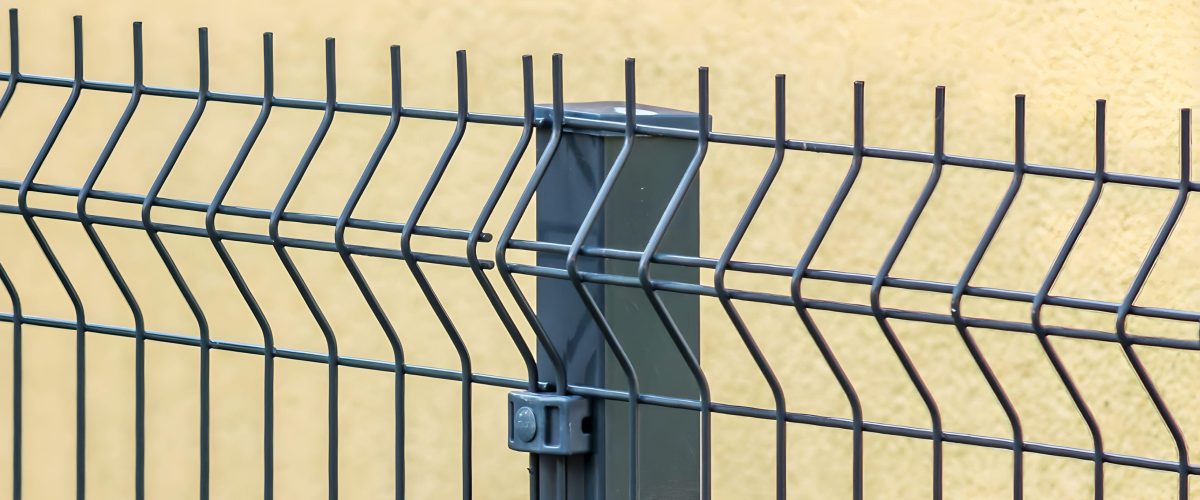 Ledübelezhető fém talpak – a gyors kerítés telepítés titka